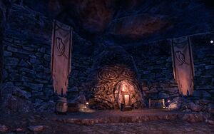 ON-interier-Morthal Barrow 02.jpg