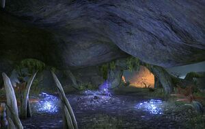 ON-place-ON-interior-The Tomb of the Apostates 02.jpg